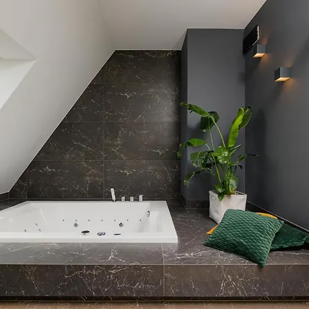 公寓 Prestige 12 *